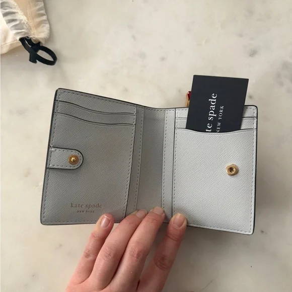 Kate Spade NEW Morgan Matchbox Embossed Small Bifold Wallet - Picture 6 of 7